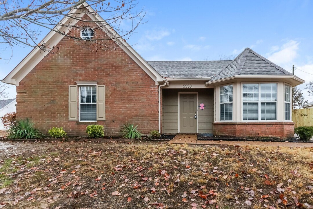 5553 Mal Cove in Memphis, TN - Building Photo