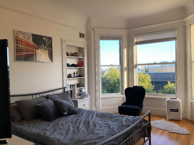 1147-1149-1149 Sanchez St