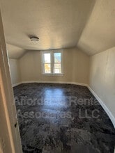 2015 W Greenfield Ave in Milwaukee, WI - Building Photo - Building Photo