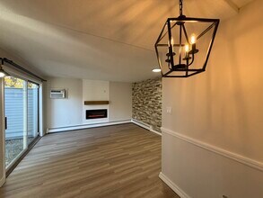 1 Sundance Dr in Branford, CT - Building Photo - Building Photo