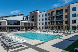 Artistry Design District in Houston, TX - Foto de edificio - Building Photo