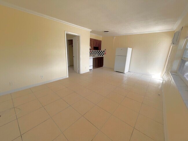 531 C St-Unit -3 in Lake Worth Beach, FL - Building Photo - Building Photo