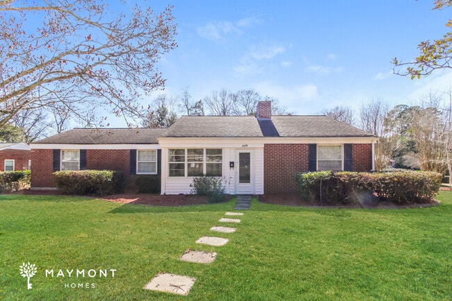 property at 3556 Dalraida Pkwy