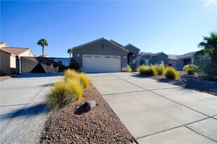 3744 Rawhide Dr in Bullhead City, AZ - Building Photo