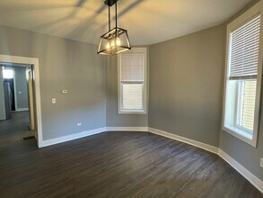 1733 N Maplewood Ave in Chicago, IL - Building Photo - Building Photo
