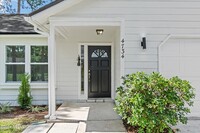 4734 Harpers Ferry Ln in Jacksonville, FL - Foto de edificio - Building Photo