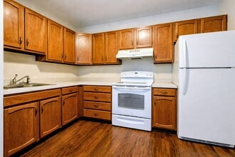 1295 Creek Rd, Unit 3 in Lititz, PA - Foto de edificio - Building Photo