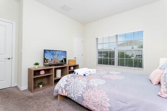 1553 Sandbagger Dr in Davenport, FL - Foto de edificio - Building Photo