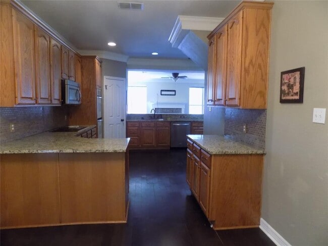 30202 Oak Tree Dr in Georgetown, TX - Building Photo - Building Photo