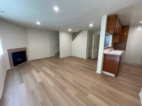 11748 Courtleigh Dr in Los Angeles, CA - Building Photo - Building Photo