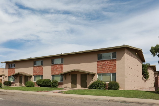 Villa Venice Condominiums in Tucson, AZ - Foto de edificio - Building Photo