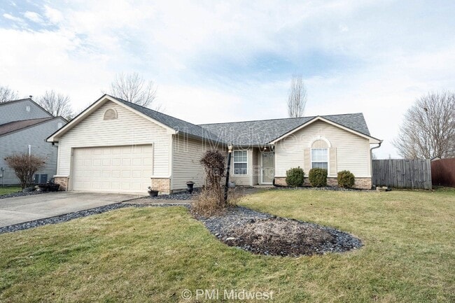 7912 Bitternut Dr in Indianapolis, IN - Building Photo - Building Photo