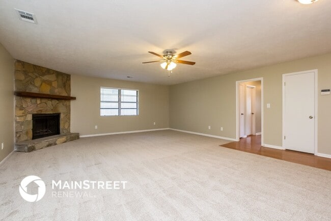 3790 Creekview Cir in College Park, GA - Building Photo - Building Photo