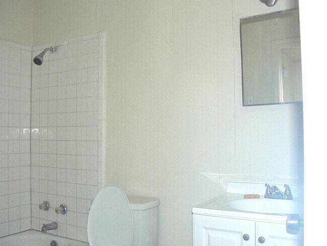 2217 Leaman Ave-Unit -2 in Rosenberg, TX - Building Photo - Building Photo