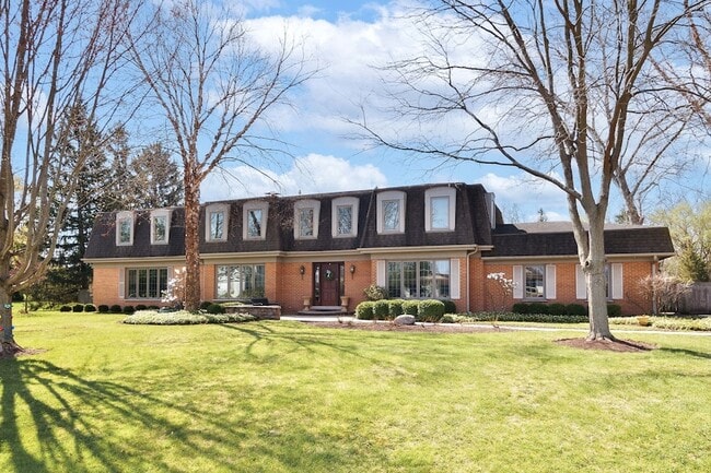 877 Fair Way in Libertyville, IL - Building Photo - Building Photo
