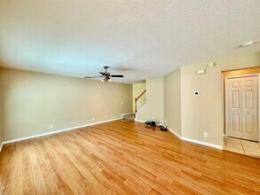 160 Coquina Bay Drive in St. Petersburg, FL - Building Photo - Building Photo