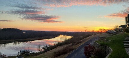 511 Riverview Ct in Chester, VA - Foto de edificio - Building Photo