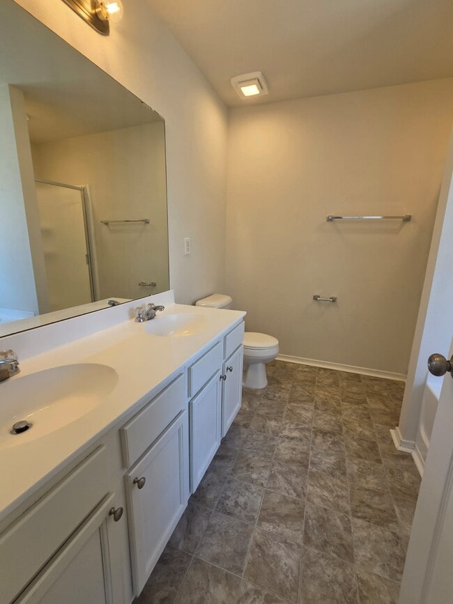 2701 Buckleigh Dr in Charlotte, NC - Building Photo - Building Photo