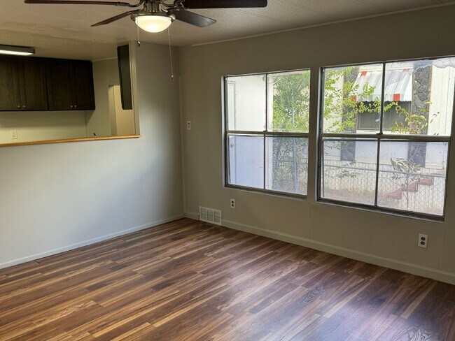 8415 Braewick Dr in San Antonio, TX - Building Photo - Building Photo