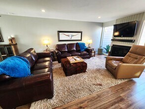 304 Hi There in Horseshoe Bay, TX - Foto de edificio - Building Photo