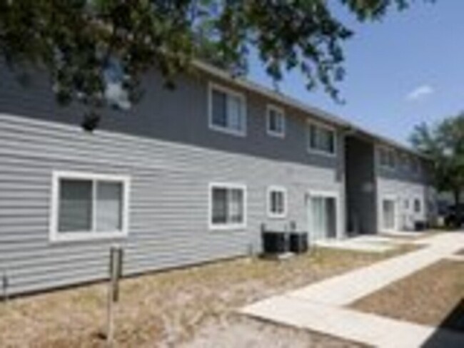property at 100 E Rhodes Dr