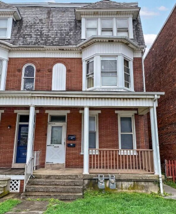 1124 W Market St-Unit -Unit 1 in West York, PA - Building Photo