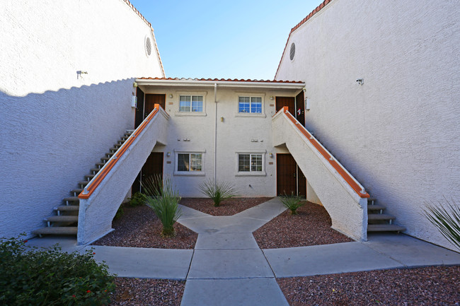 Sea Fox Apartments in Las Vegas, NV - Building Photo - Building Photo