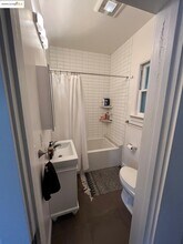 2942 HILLEGASS Ave in Berkeley, CA - Building Photo - Building Photo