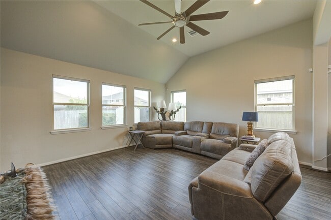 30434 Butternut Oak Ln in Magnolia, TX - Building Photo - Building Photo