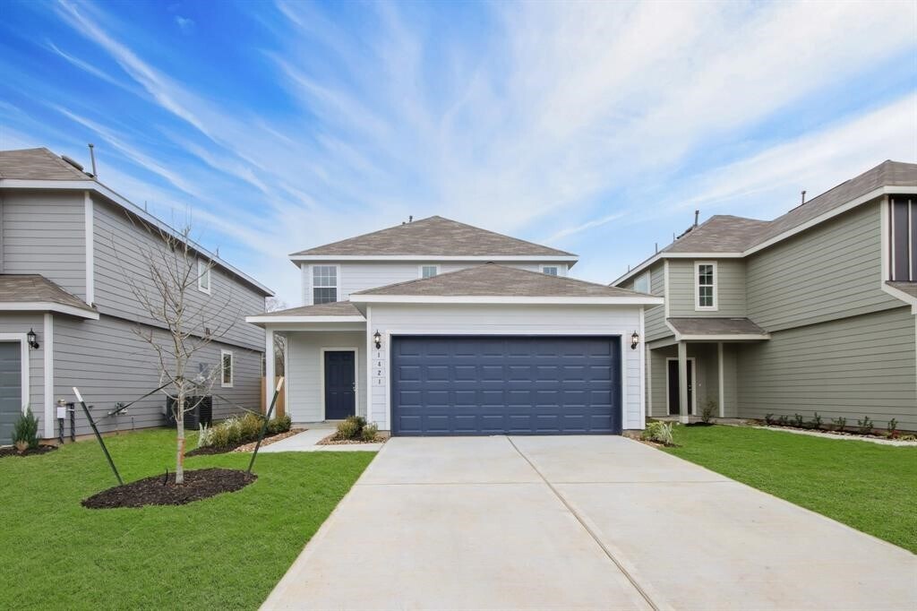 1421 Mount Bassie Trl in Conroe, TX - Building Photo