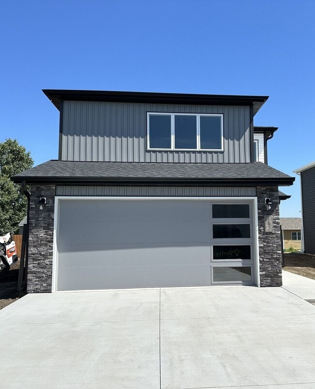 property at 102 Marshall Lp