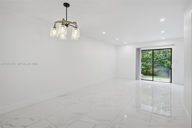 6850 NW 173rd Dr in Hialeah, FL - Building Photo - Building Photo