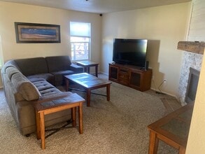 218 E Roselake Dr in Middleton, ID - Building Photo - Building Photo