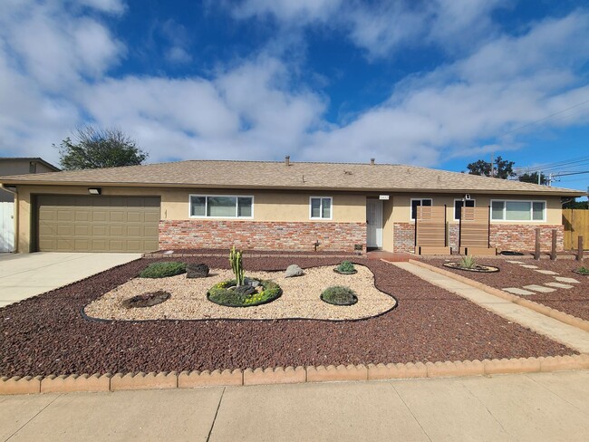 property at 5452 Via Aquario