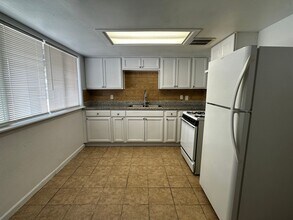 14005 N Palm St in El Mirage, AZ - Building Photo - Building Photo