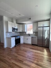 125 Broughton Ave, Unit 1 in Bloomfield, NJ - Foto de edificio - Building Photo