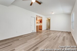 3805 Maverick Crk Rd in San Antonio, TX - Building Photo - Building Photo