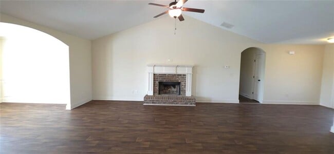 2125 Savannah Dr in Jefferson, GA - Building Photo - Building Photo