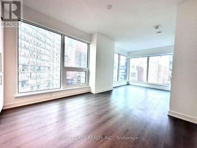8-1808 Wellesley St W in Toronto, ON - Building Photo - Building Photo
