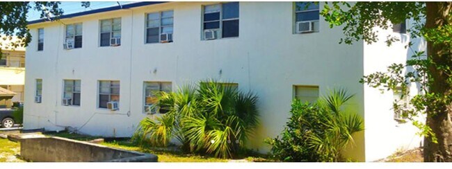 809 20th St in West Palm Beach, FL - Foto de edificio - Building Photo