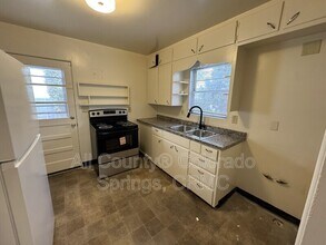 222 N Logan Ave in Colorado Springs, CO - Building Photo - Building Photo