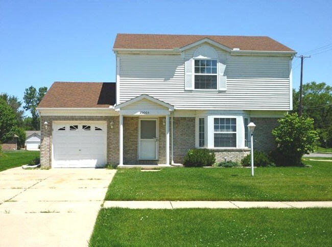 34515 Jefferson Ave in Harrison Township, MI - Building Photo - Building Photo