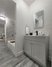 740 N 11th St in Las Vegas, NV - Building Photo - Building Photo