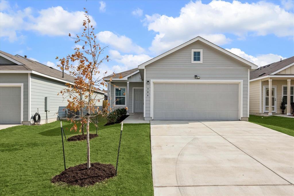 304 Mica Trl in Maxwell, TX - Building Photo