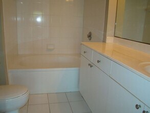 10126 NW 33rd St in Coral Springs, FL - Building Photo - Building Photo