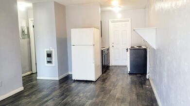 430 N Charles St in Daytona Beach, FL - Building Photo - Building Photo