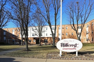 Hillcrest Apartments in Alton, IL - Building Photo - Building Photo