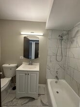 2031 W 111th St in Chicago, IL - Building Photo - Building Photo