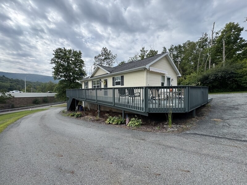355-357 Edella Rd in South Abington Township, PA - Foto de edificio