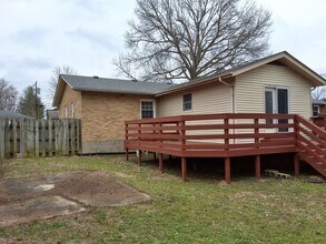 610 Margot Ave in Elizabethtown, KY - Foto de edificio - Building Photo